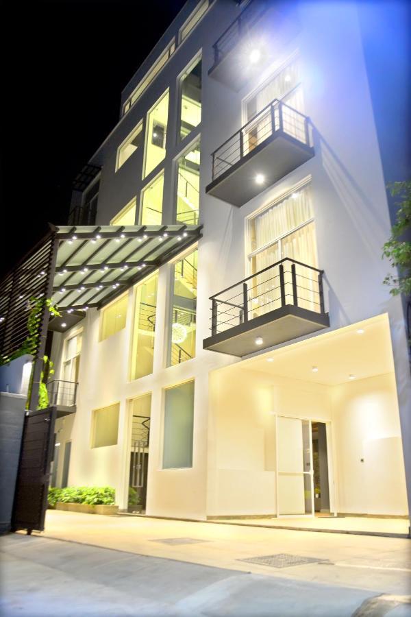 Belmont Boutique Hotel - Free Airport Shuttle Service Negombo Buitenkant foto