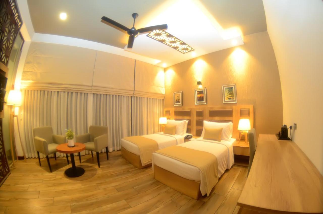 Belmont Boutique Hotel - Free Airport Shuttle Service Negombo Buitenkant foto